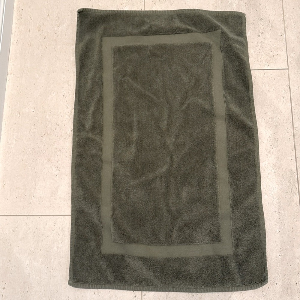 Restoration Hardware btah mat. Gently used.